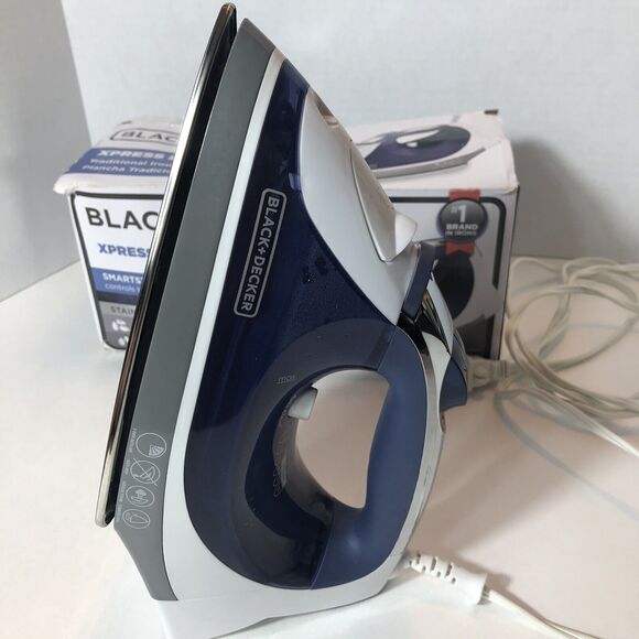 Black+Decker Black &‎ Decker Traditional Iron Corded Xpress Steam Smart IRO8X B4 - Picture 2 of 12